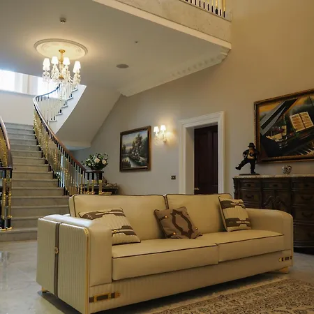 Casa vacanze Mountrush House Exclusive 13 Bed Ensuite Luxury Manor Near Dublin *