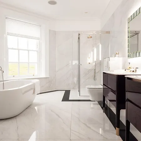 Casa vacanze Mountrush House Exclusive 13 Bed Ensuite Luxury Manor Near Dublin *