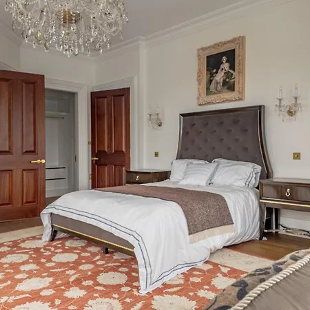 Mountrush House Exclusive 13 Bed Ensuite Luxury Manor Near Dublin