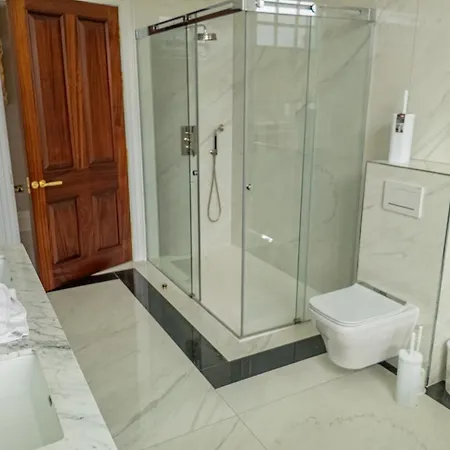 Casa vacanze Mountrush House Exclusive 13 Bed Ensuite Luxury Manor Near Dublin