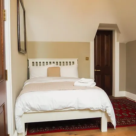 Mountrush House Exclusive 13 Bed Ensuite Luxury Manor Near Dublin